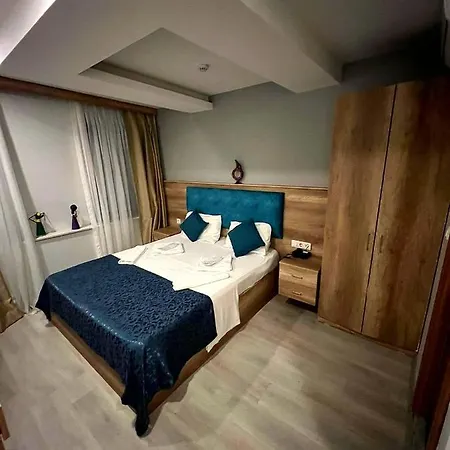 Hotell Destinia Pera 4*