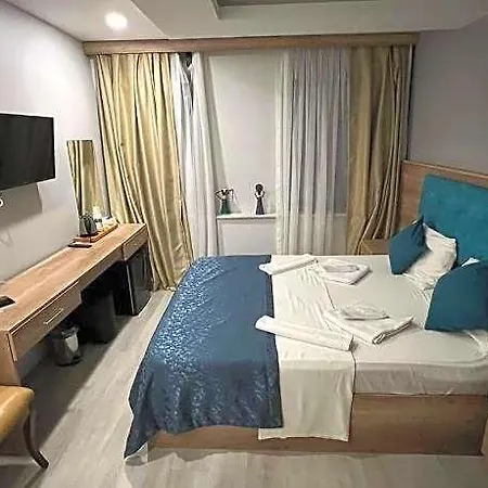 Szálloda Destinia Pera 4*